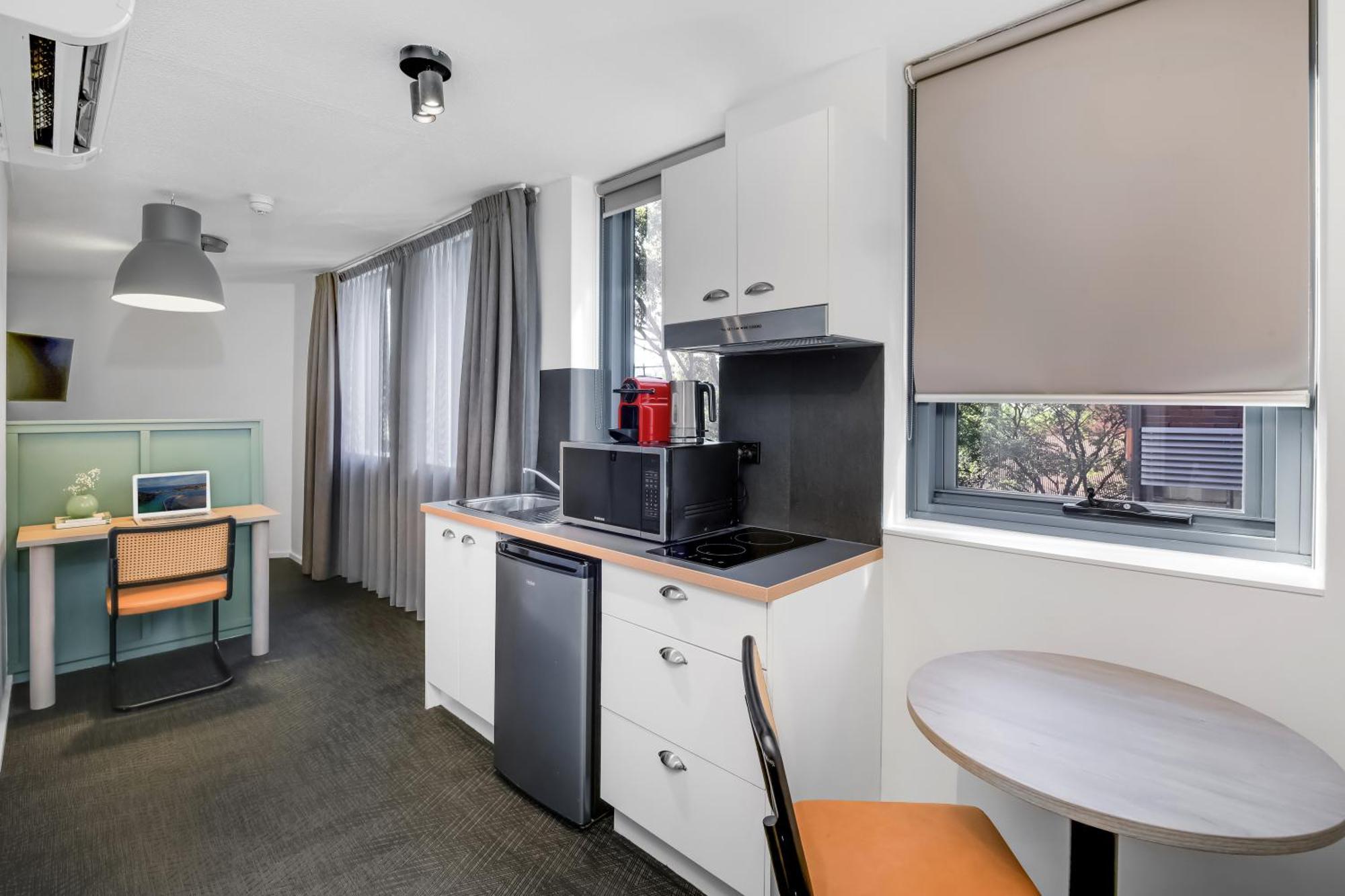The Urban Newtown Hotel Sydney Exterior foto